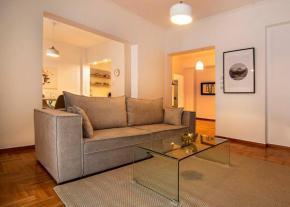 Elegant, spacious & minimalist aptm w/balcony